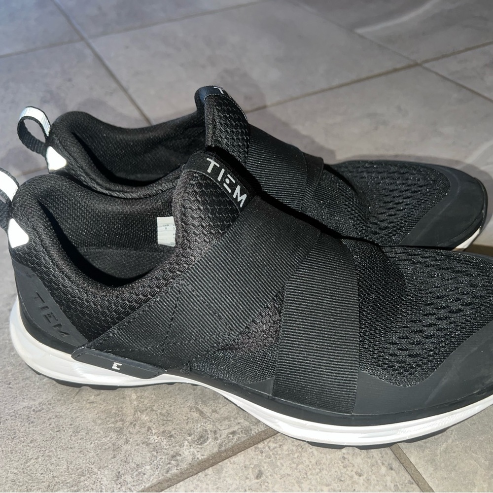 TIEM Women's Black Athletic Shoes - SPD Spin Clips